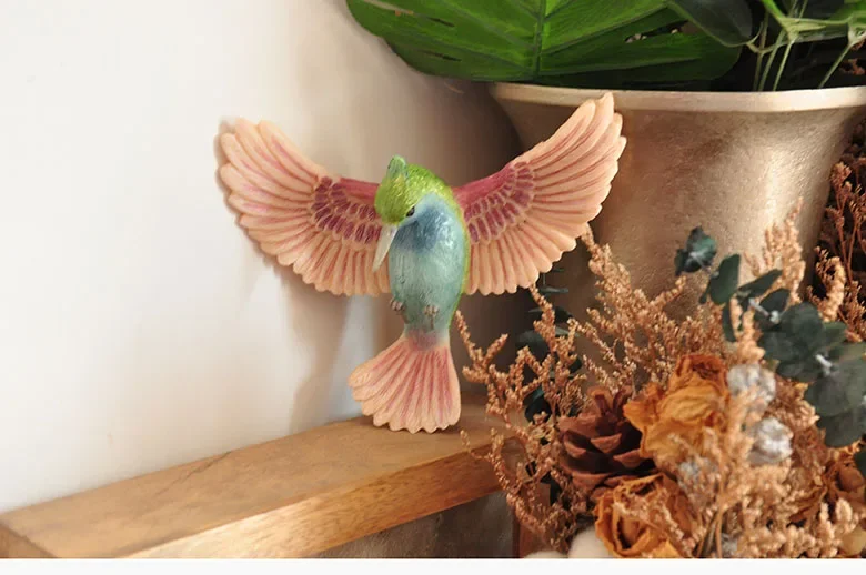 Pastoral Style Hand Painted Hummingbird Ornaments Garden Bird Terrace Pendant Hanging Wall Boutique Home Decoration Gifts