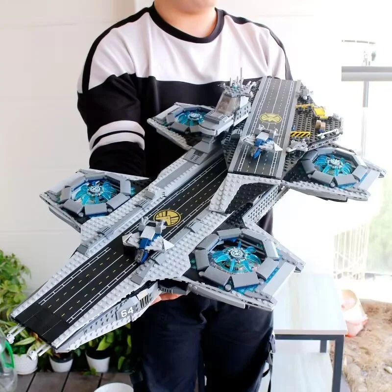 NEW 2996PCS 76042 Super Heroes S.H.I.E.L.D. Helicarrier, Large Assembled Building Blocks for Boys, Children's Educational Toy view 2