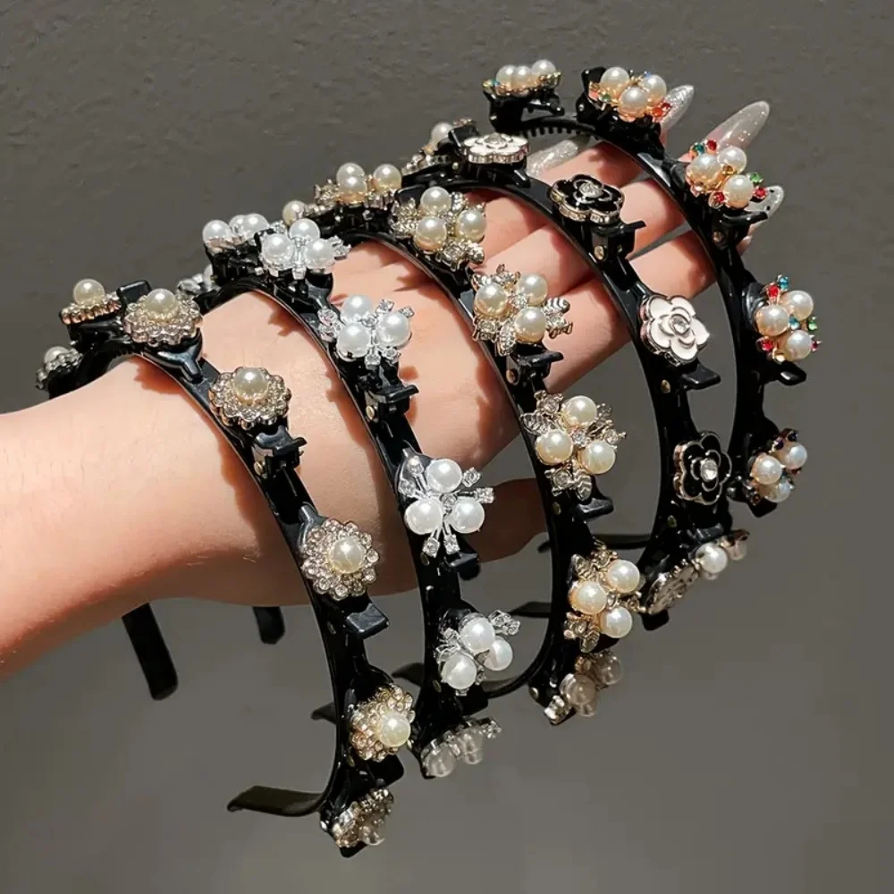 

multi-layer braided hair with pearl rhinestone butterfly headband, bangs, hairpins, toothed headband, female