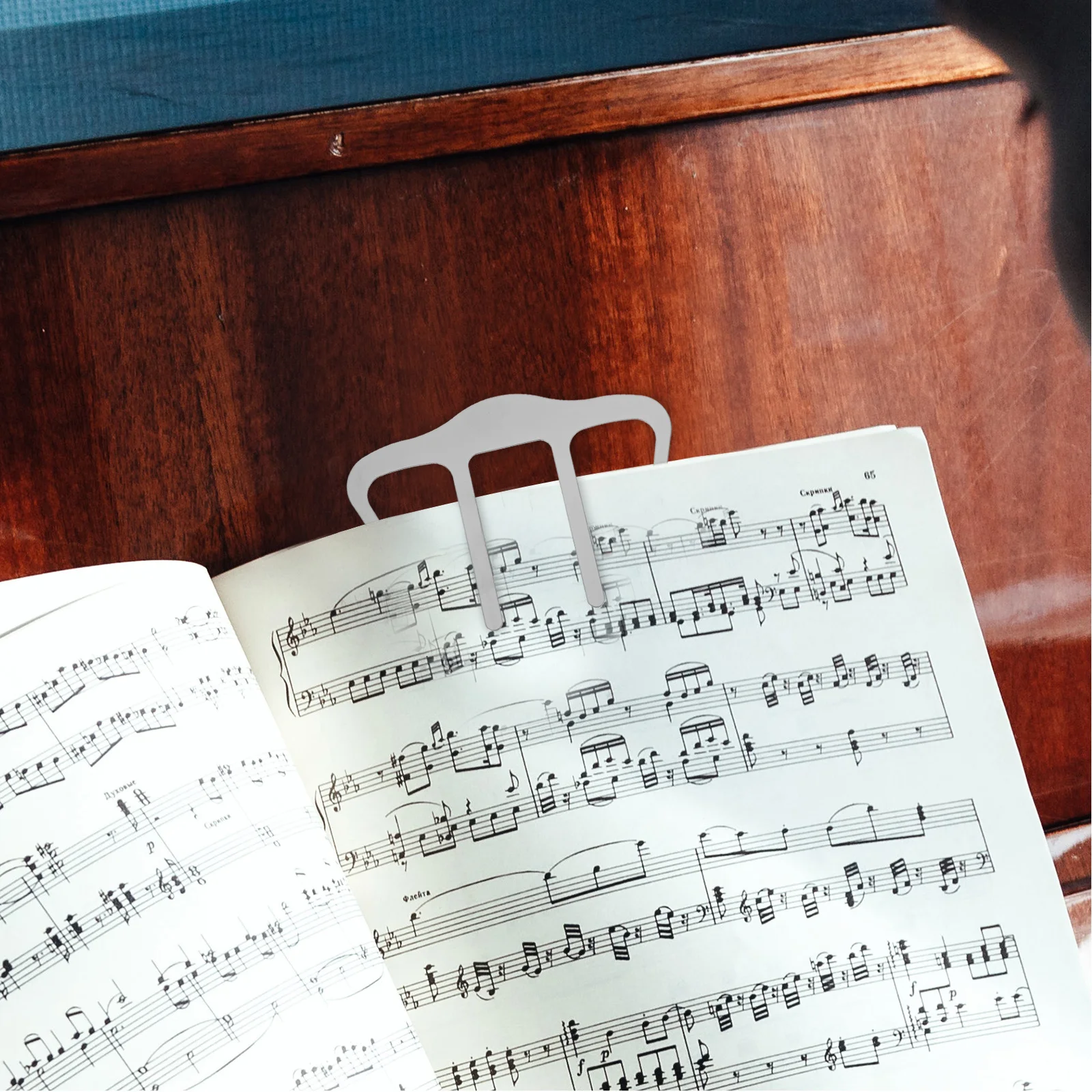 

Piano Music Page Clip Metal Sheet Holder Smooth Surface Portable Design for Hands Free Playing Piano Music Sheet Clip