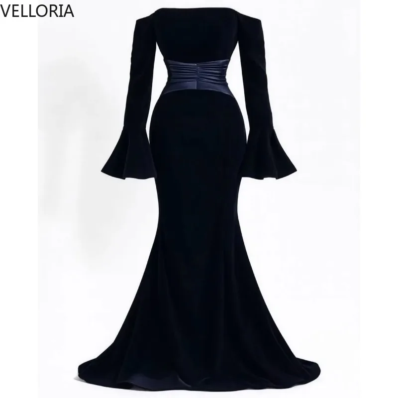 Elegante Fluwelen Geplooide Avondjurk Met Lange Mouwen Zeemeermin Bateau Hals Sweep Trein Terug Formele Gelegenheid Prom Party GownCustomized