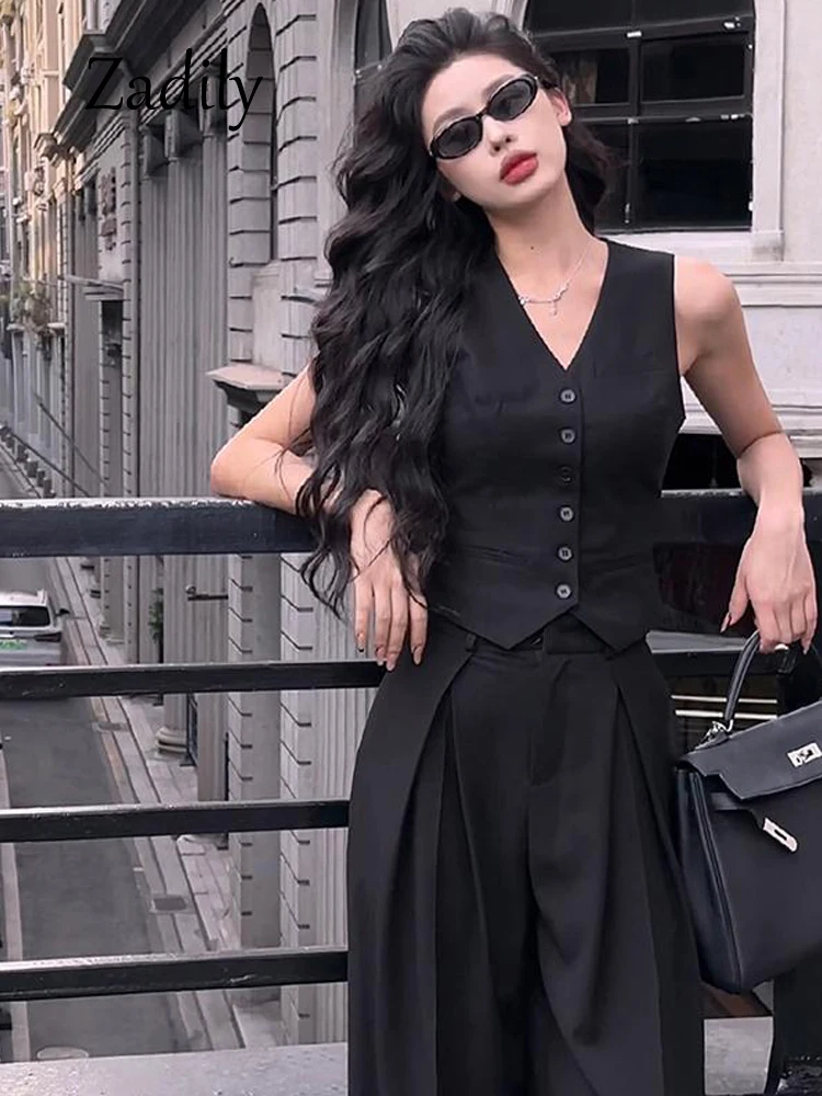 2024 Summer Vest New Women Cropped Waistcoat Fashion Buttons Tops Office Lady V Neck Sleeveless Female Outerwear Black Chic Vest