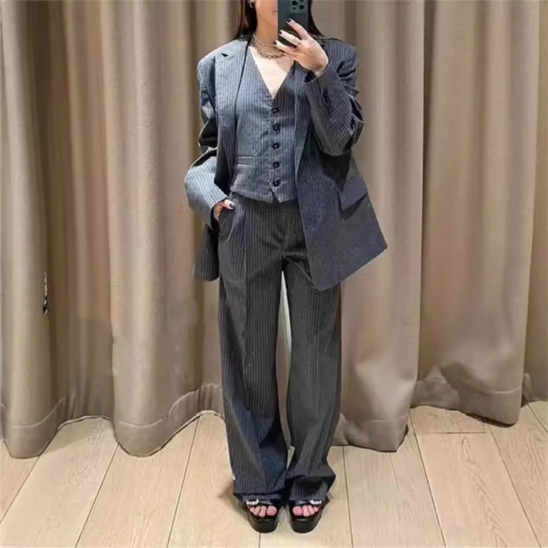 

2024 Autumn Winter Women's Commute Fashion Set Casual Style Striped Suit Vest Short Skirt Long Pants Four Piece Suit