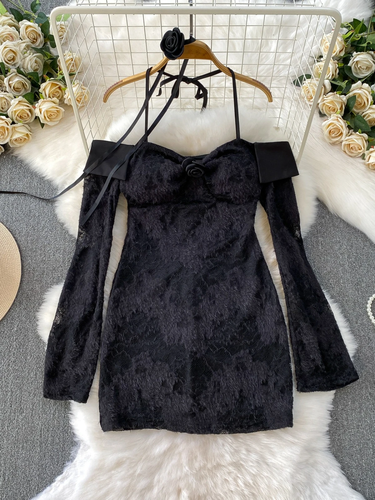 Foamlina 2025 New Women's Lace Dress Solid Tie-up Halter Neck Off Shoulder Long Sleeve 3D Flower Detail Slim Bodycon Party Dress
