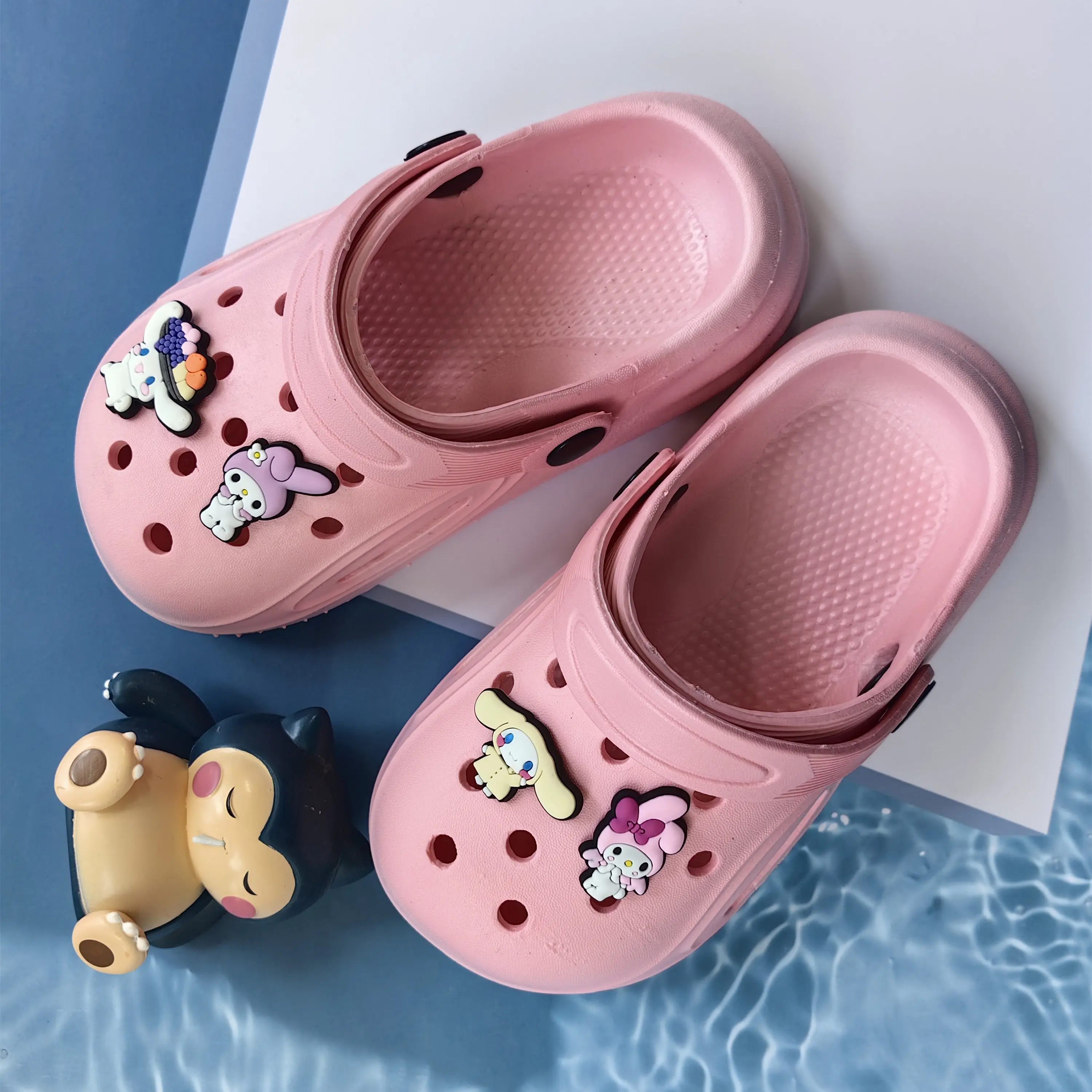 

Cinnamoroll MINISO Children Summer Vacation Beach and Pool Sandals Cinnamoroll Slippers Girls/Boys Slippers Non-Slip Shoes Gift