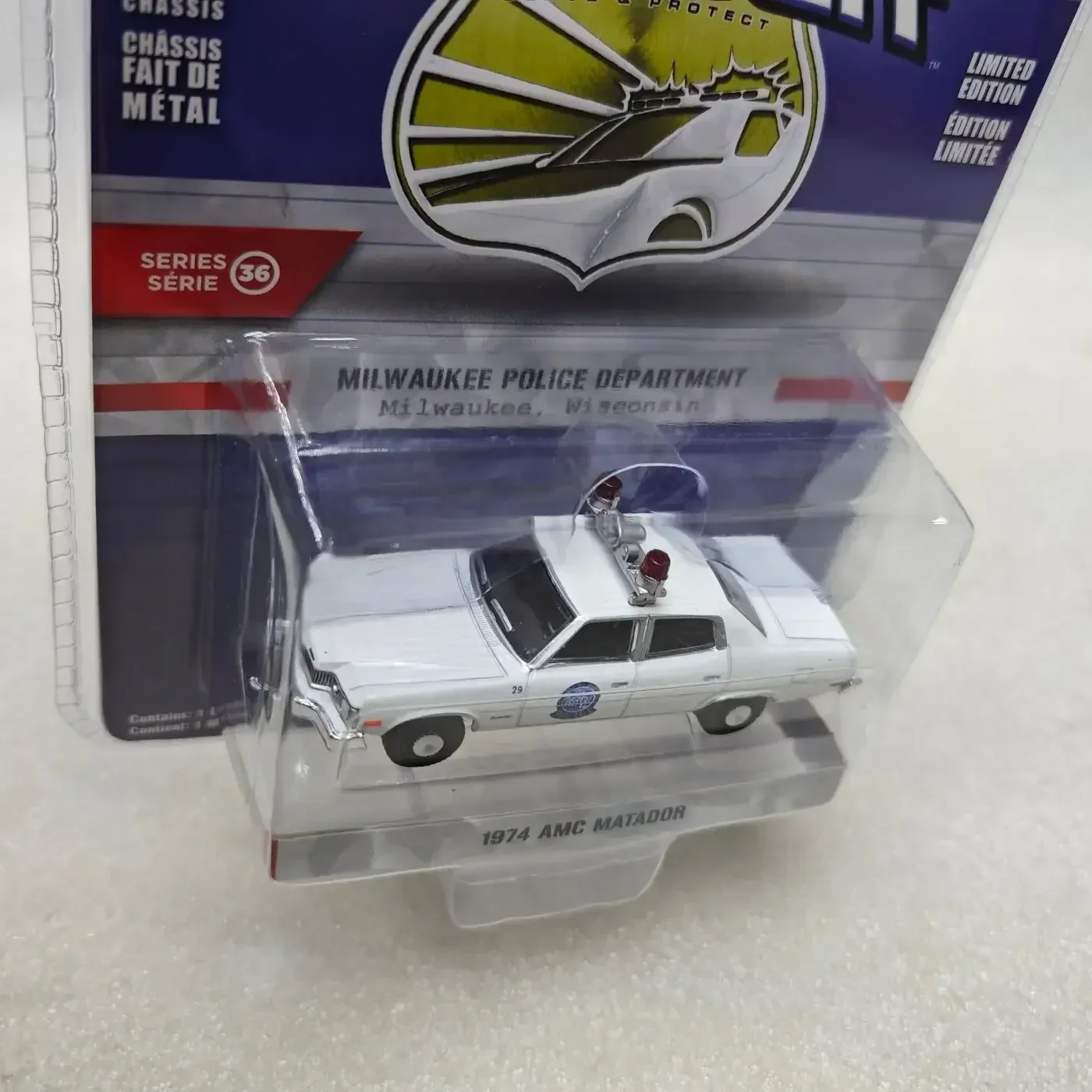 greenlight 1:64 1974 AMC Matador High Simulation Diecast Metal Alloy Model Car Toys For Gift   Collectibles Child ornament