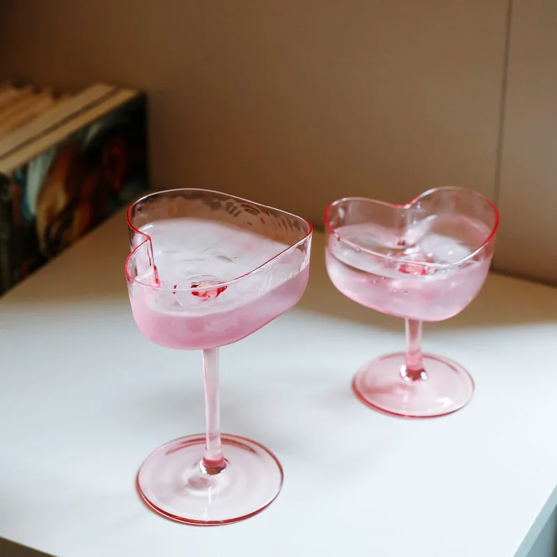 1 Piece Elegant Pink Heart Shape Champagne Coupes Glass Cup Cocktail Glasses Cup for Wedding Celebration Valentine's Day