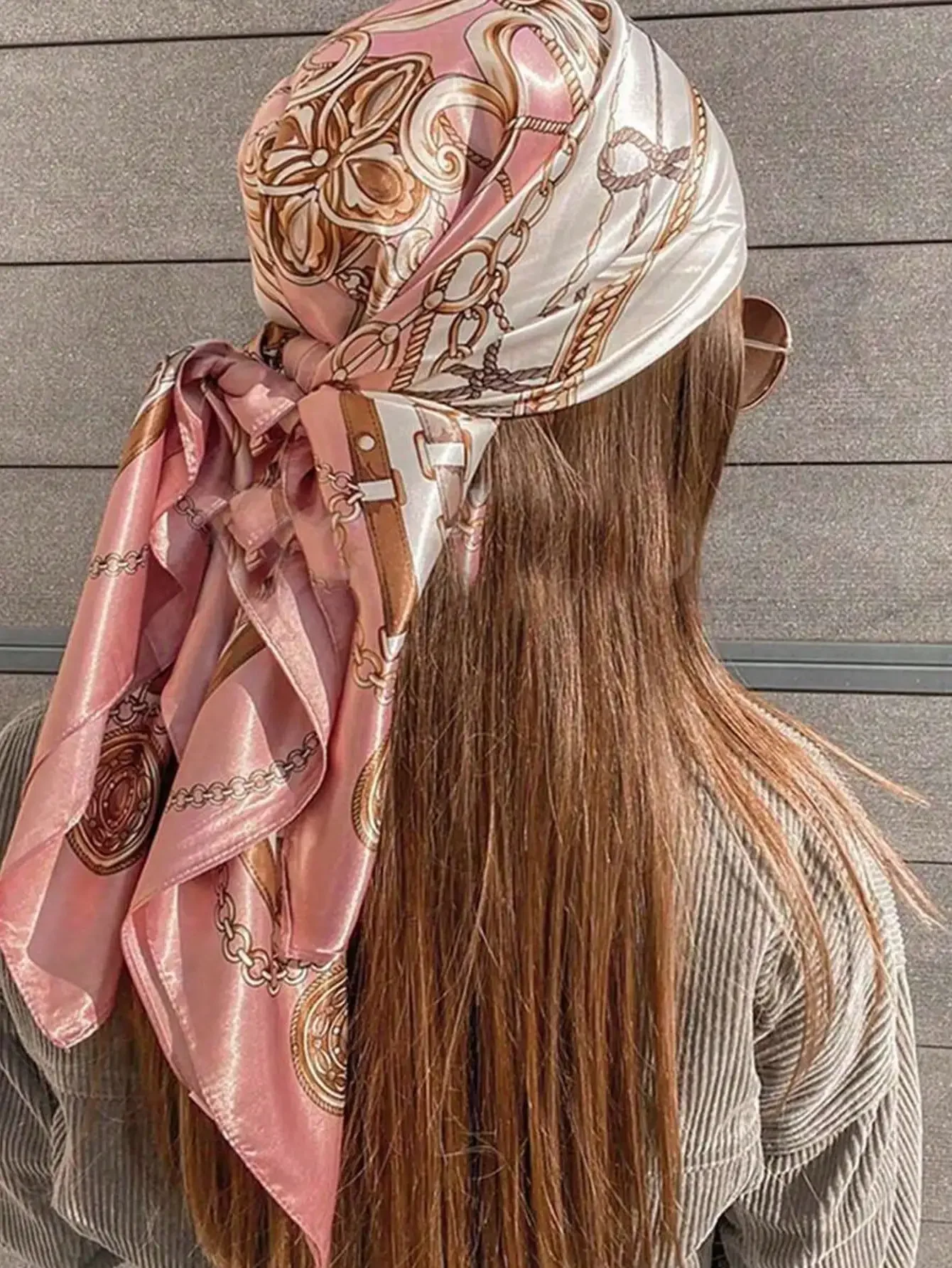 1pc Women's Fashion Chain & Rope Print 90s Square Scarf, Bandana For Spring And Autumn Decoration Bandana, Hair Band, Head Band Ideal For Dressing Up Your Look, Beach, Holiday, Travel Essential