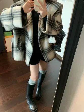 High-end wool camel wool plaid plaid double-sided woolen small man cloak thickened coat coat women