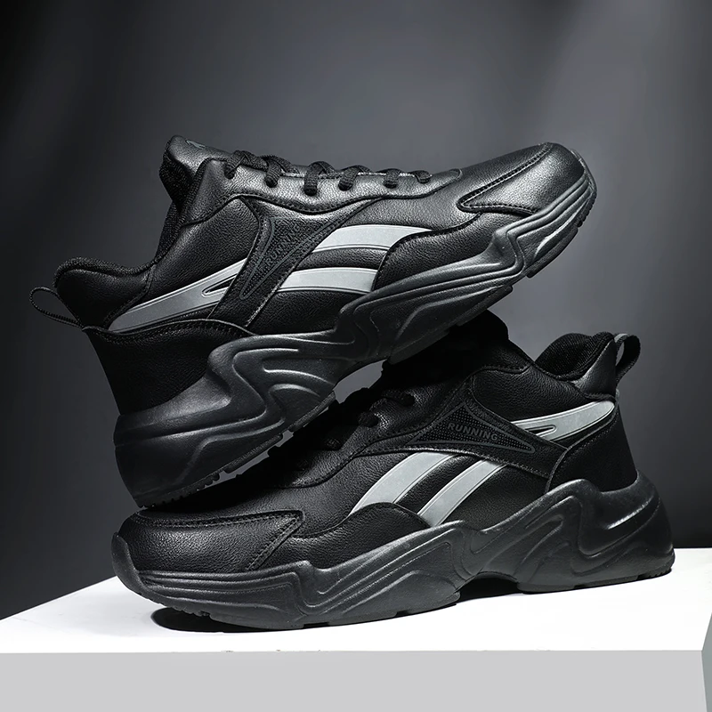 حذاء رجالي ربيعي جديد غير رسمي متعدد الاستخدامات للشباب خفيف الوزن رياضي للجري ممتص للصدمات منسوج شبكي يسمح بمرور الهواء للأب