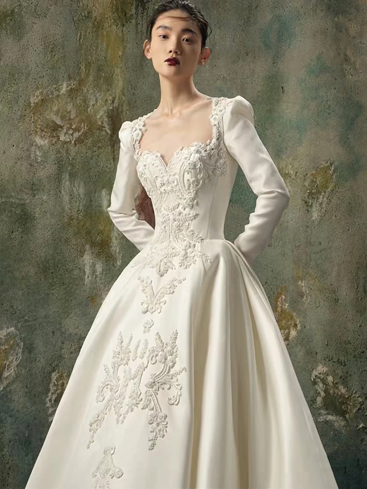 Matrimonio lungo in raso di seta Dr 2025 Nuovo abito da sposa Sle Alta qualità Ingresso vintage Matrimonio Dr Small Stature