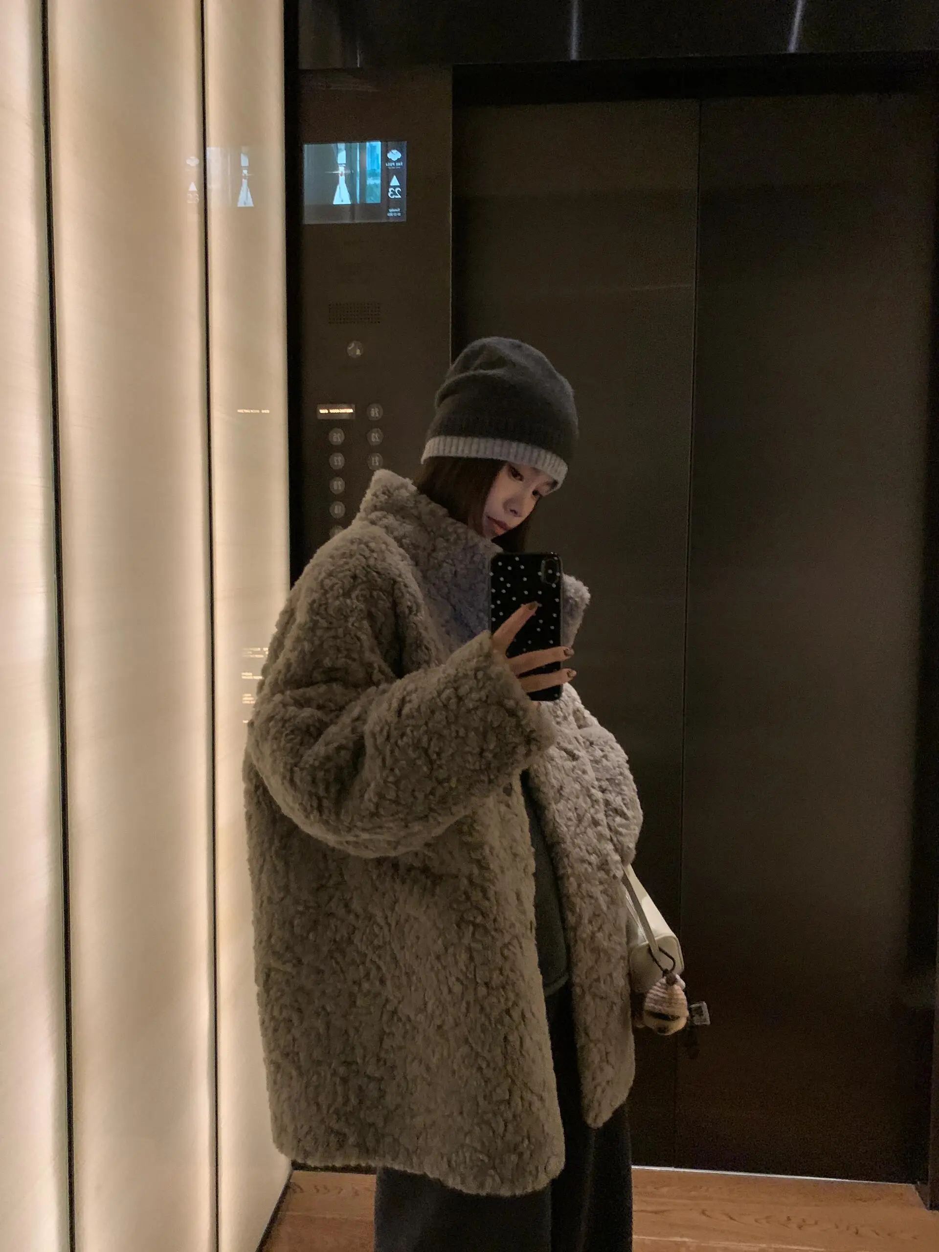 Retro Sle Lammfell Jaet Damen Stehkragen Mittellanger einteiliger Mantel Umweltfreundlicher Kunstfell Warmer bequemer Mantel