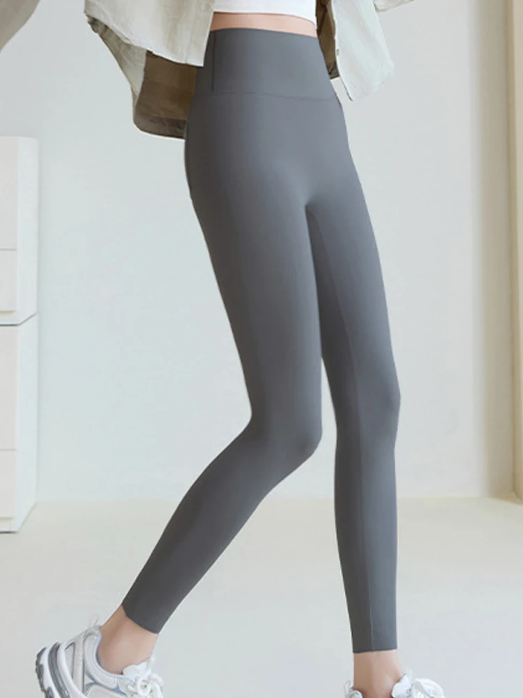 Nuovo 2025 pantaloni da yoga in seta di ghiaccio sottile a vita alta da donna modello pelle arca due kets vita alta controllo della pancia fitn estivo