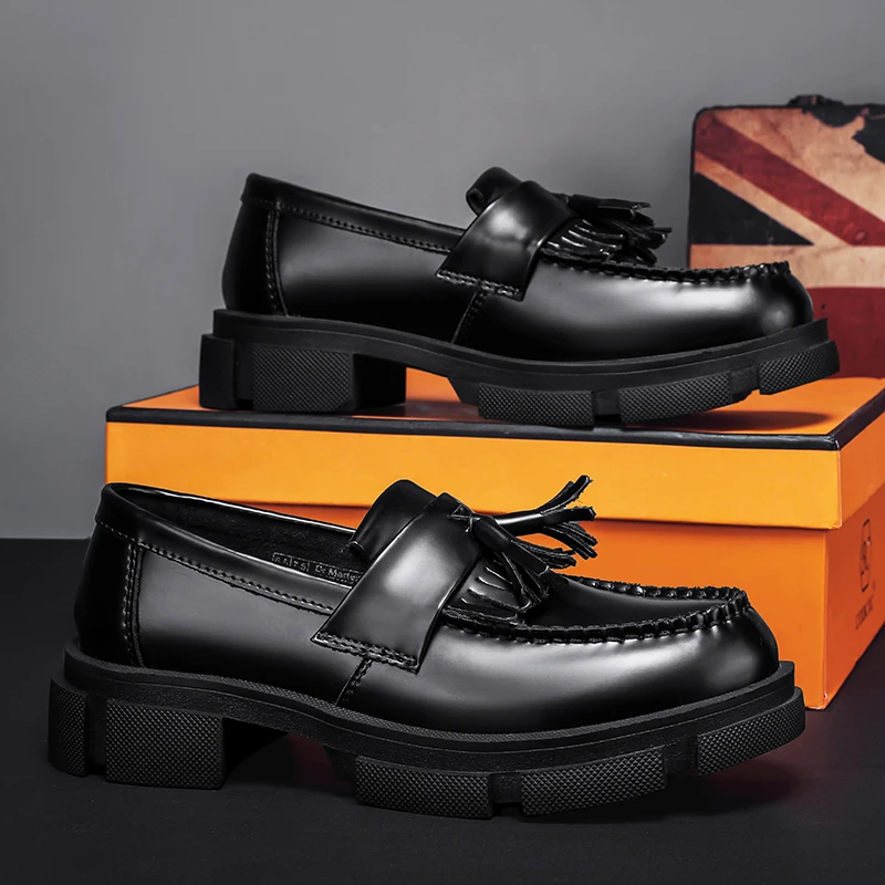 2024 Men Casual Leather Shoes Brand Moccasin Oxfords Driving Shoe Men Loafers Moccasins Dress Shoes For Men Italian Tassel Shoes