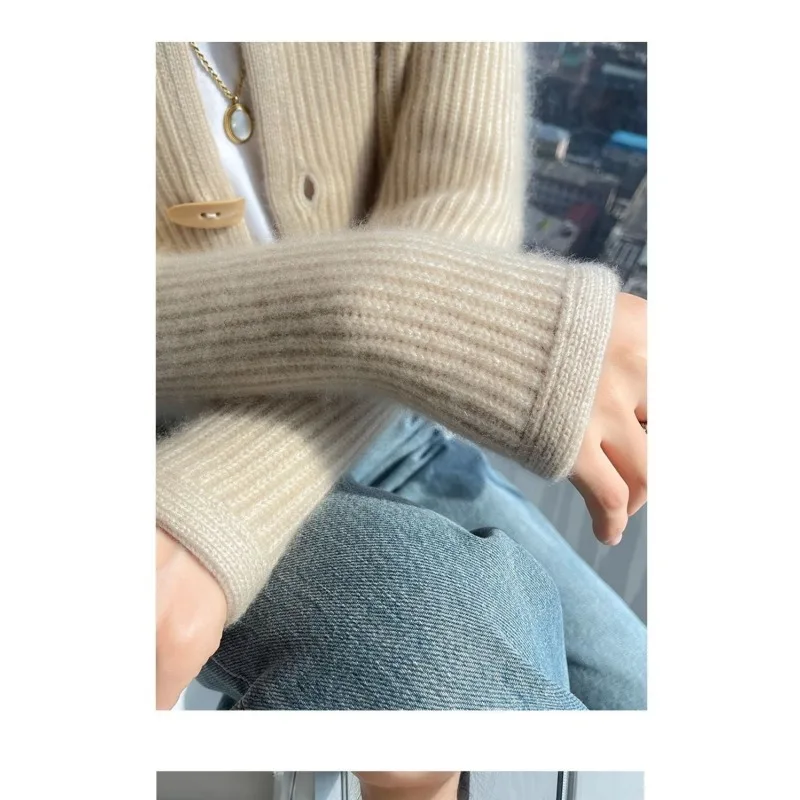 가을 겨울 여성용 패셔너블한 숏 스웨터 재킷 신상 루즈핏 혼 버튼 니트 가디건 및 스타일 탑