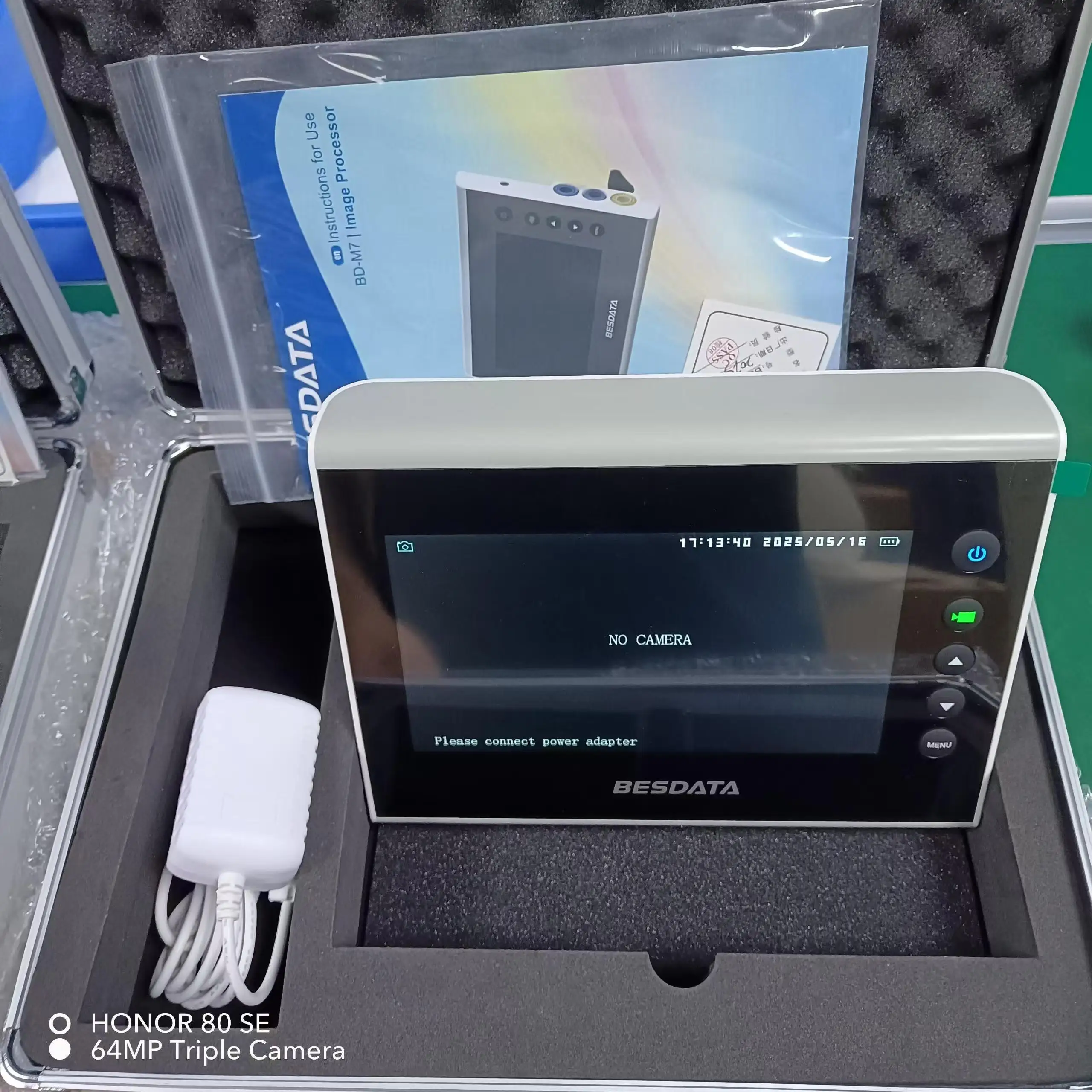 Schermo da 7 pollici e tubo da 2,8 mm