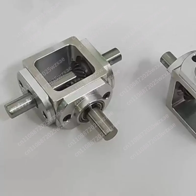 Compact 1:1 T Cross Reverse Shaft Right Angle Drive Gearbox with 10mm Shaft - Bevel Gear reducer