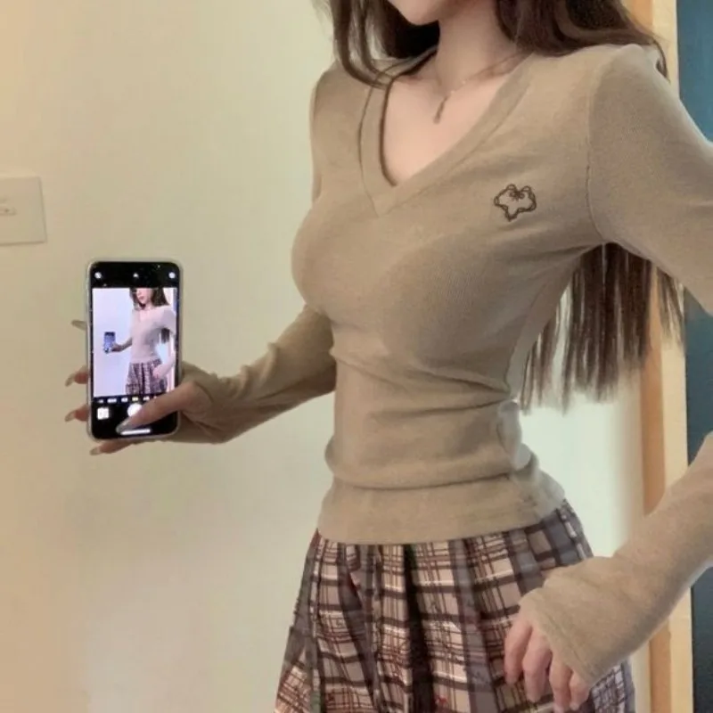 

Embroidery V-neck Long Sleeve T-shirt Women Vintage Harajuku Slim T-Shirt Streetwear Bottom Shirts Sexy Tees Y2k Clothes