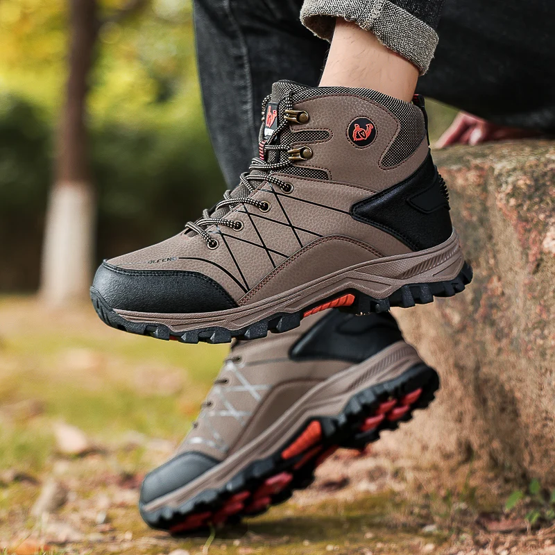 

Large Size High-Top Boots Men Outdoor Warm Fur Snow Boots Black Leather Casual Ankle Boot Autumn Fall Winter Tactical Sneakers