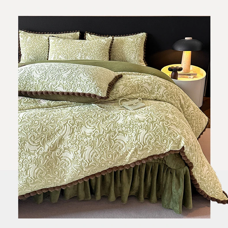 Carved Velvet Winter Thickened 4pcs Bedding Sets Hair Ball  Warm Quilt Cover Bedspread for Women Bedroom Decor