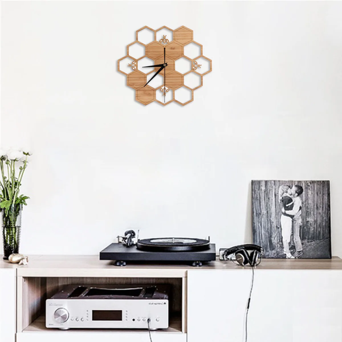 

1pc Beehive Design Clock Wooden Wall Clock Room Hanging Clock Wall Decorative Pendant Time Displayer without