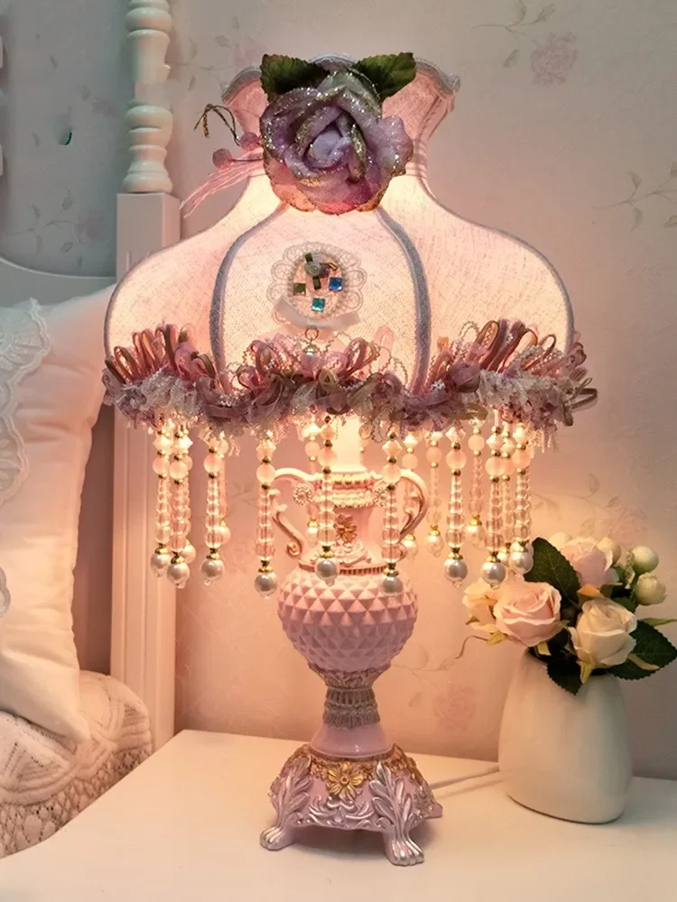 

Korean Cute Pink table lamp Princess Room girls bedroom bedside lamp European garden decorative cloth lace table lamp