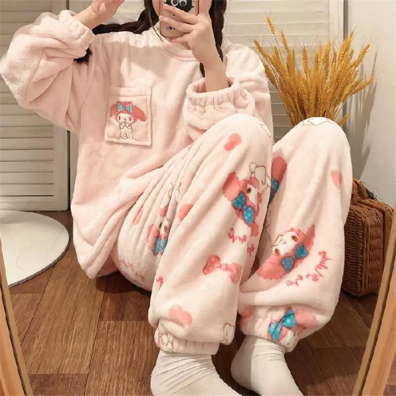 Sanrio Anime Hello Kitty Kawaii Pajamas Girl Round Neck Loungewear Set Good Looks Flannel Coral Fleece Thicken Long Sleeves Gift