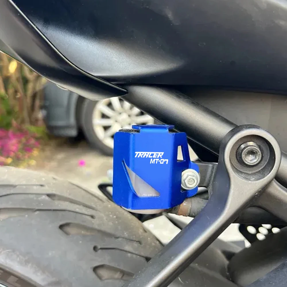 

For YAMAHA Tracermt07 Tracer mt07 Tracer mt 07 2025 CNC Aluminum Motorcycle Rear Brake Fluid Reservoir Cap Cover Guard Protector