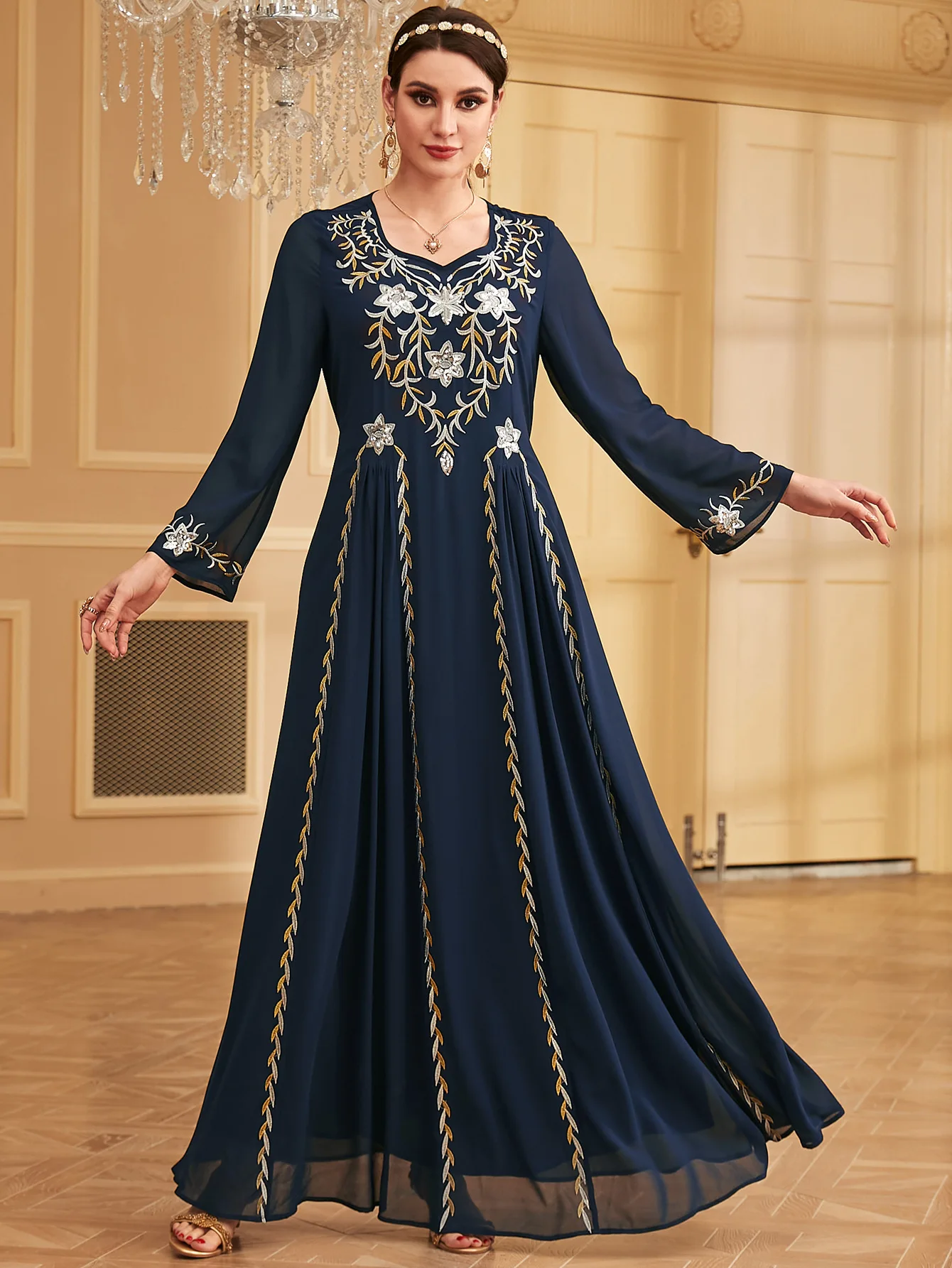 Middle Eastern Muslim Dress Dubai Robe Women's Fashion Bead Embroidery Chiffon European and American Long Dress