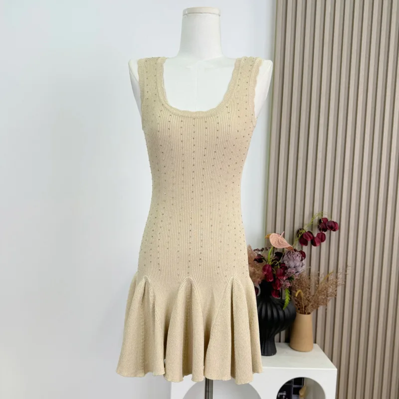 Wysokiej jakości damska dzianinowa krótka sukienka na lato 2025, nowa, dopasowana sukienka swetrowa na imprezę, wieczorowa sukienka mini, odzież damska.