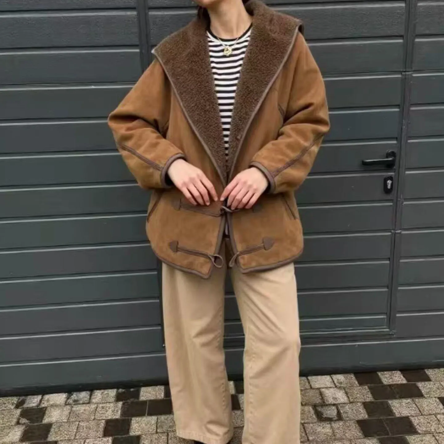 エレ ツートーン オルト フード付きジャケット レディース スレ 秋 2025 Z スタンドフィット ロングスリーブ その他素材 アウターウェア