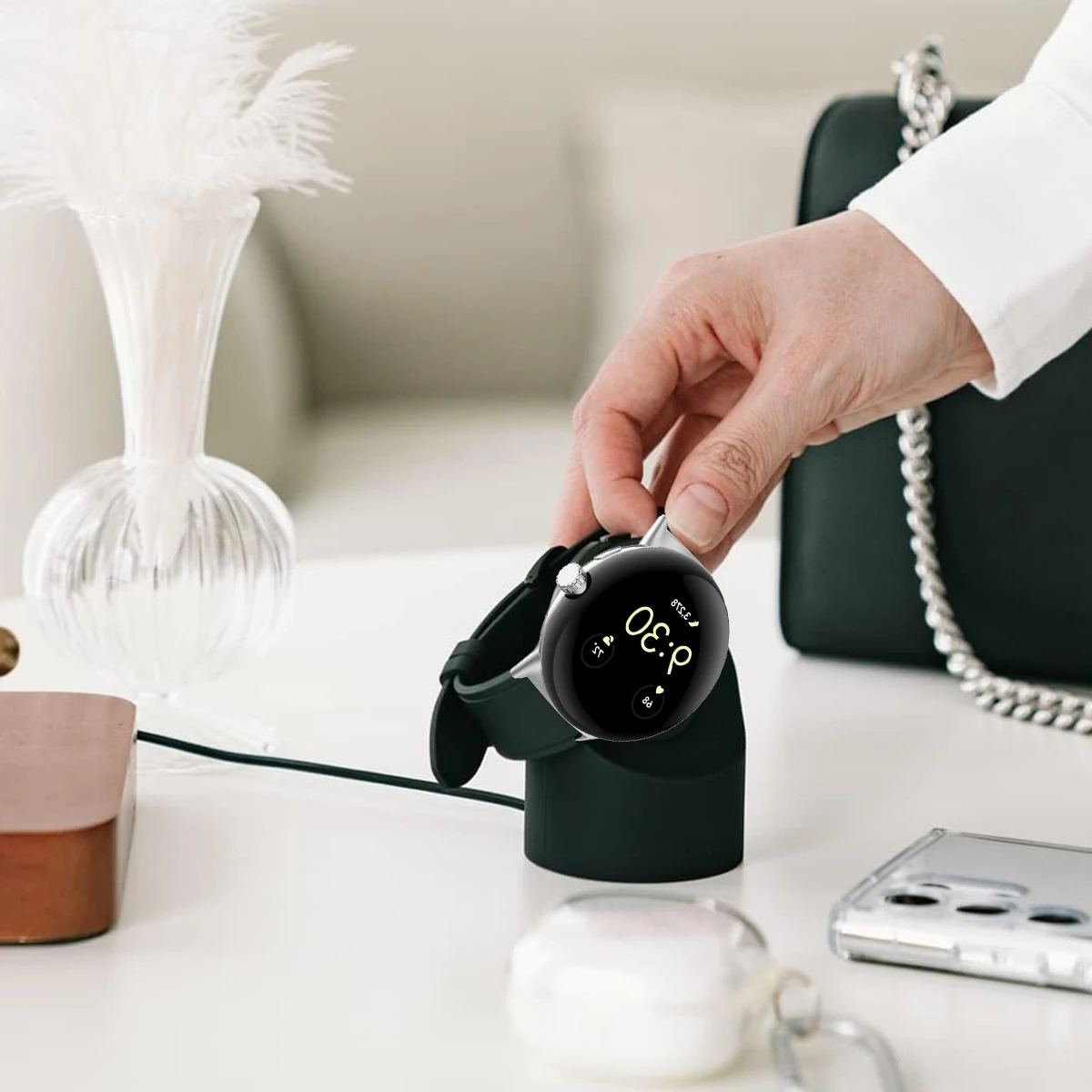 Силиконовый держатель для зарядки Google Pixel Watch 2, отверстие для кабеля, поддержка зарядки, кронштейн для зарядного устройства, подставка для док-станции Google Pixel Watch2