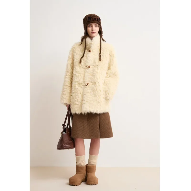 Soft Eco-friendly Fur Coat with Horn Buttons for Women Thickened Warm Women's Fur Coat with Imitation Lambskin for Autumn Winter
