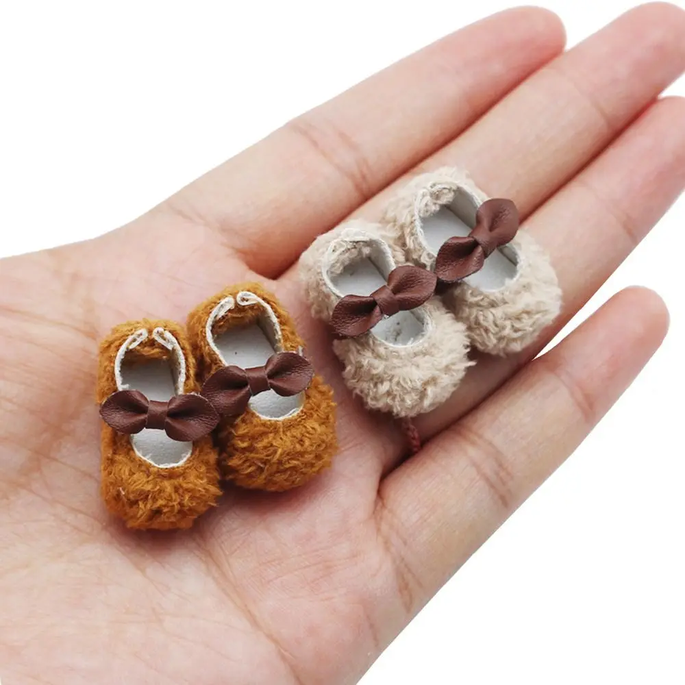 Jolies chaussures de poupée Obitsu 11 légères, bonnet de poupée mignon de dessin animé, 1 paire de chaussures en coton Bjd GSC