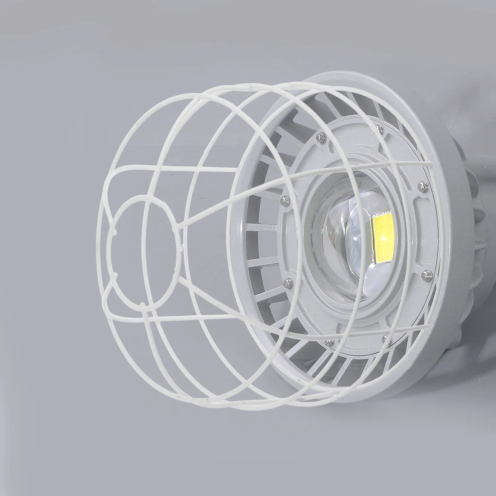 

Промышленный металлический каркас-сетка для лампы из железной проволоки, защитный кожух для подвесных светильников, потолочных вентиляторов, гирлянд, винтажный металлический светильник