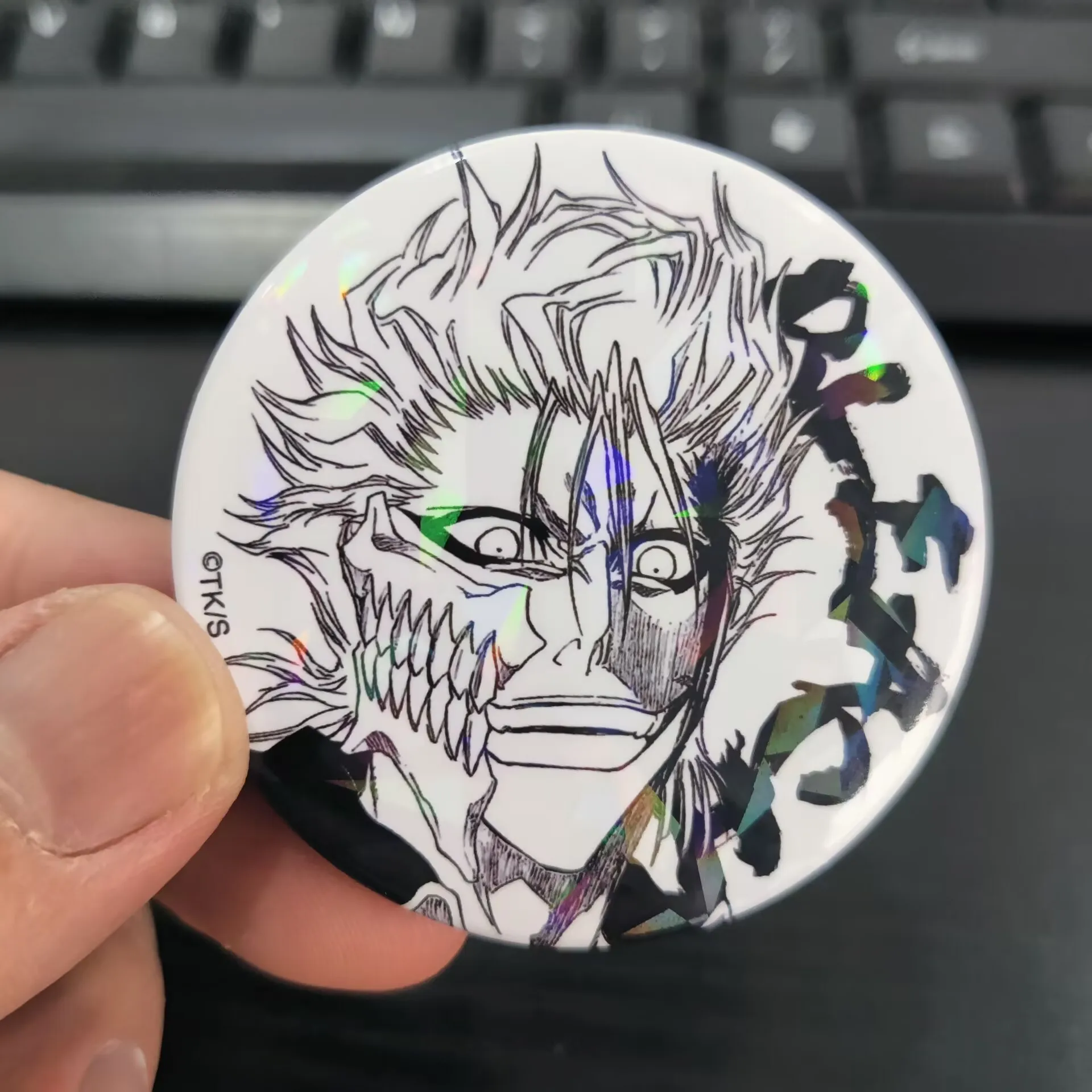 Japan Anime BLEACH Figures Kurosaki Ichigo Hirako Shinji Metal Laser Badge Character Ichimaru Gin Bags Decor Pins Xmas Gift