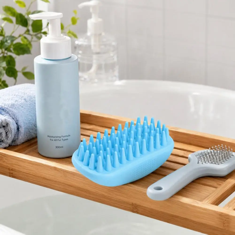 Pet Brush Pet Massage Brush Rubber Pet Grooming Brush with Soft Bristles Gentle Shedding Comb for Short Haired Dogs Cats Bath