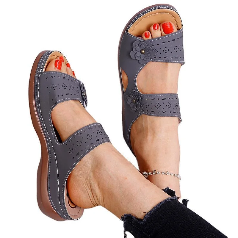 Zapatillas de cuña con punta abierta para mujer, Sandalias planas de flores, zapatos de playa antideslizantes informales para exteriores, 35-43 talla grande, verano 2023