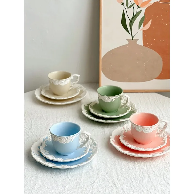 

Matt Relief Rose Сращивание Ретро Цвет Керамическая Чашка Для Кофе Набор Тарелок Чашка Тарелка