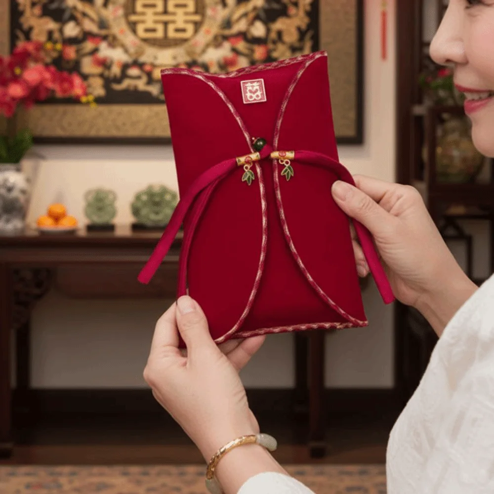 

Embroidery Cloth Chinese Red Envelope Traditional Large Capacity Red Lucky Packet HongBao Money Pocket Graduation Dinner