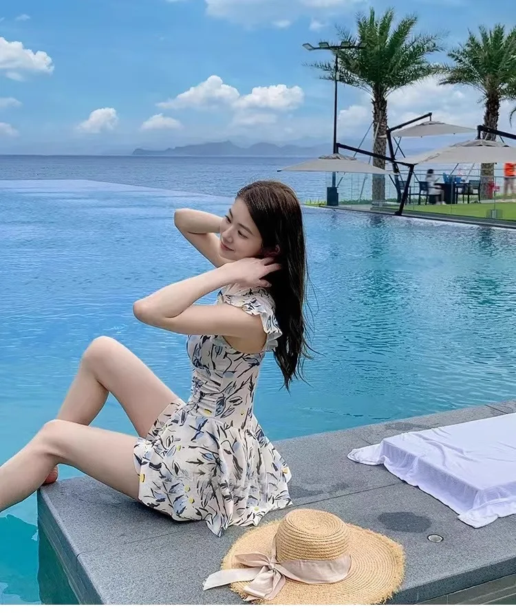 2025 Summer Women Vintage One Piece Swimsuit Dress Sexy Skinny Wrinkle Design Floral Mini Skirt Swimwear Womens Clothes Hot Sale
