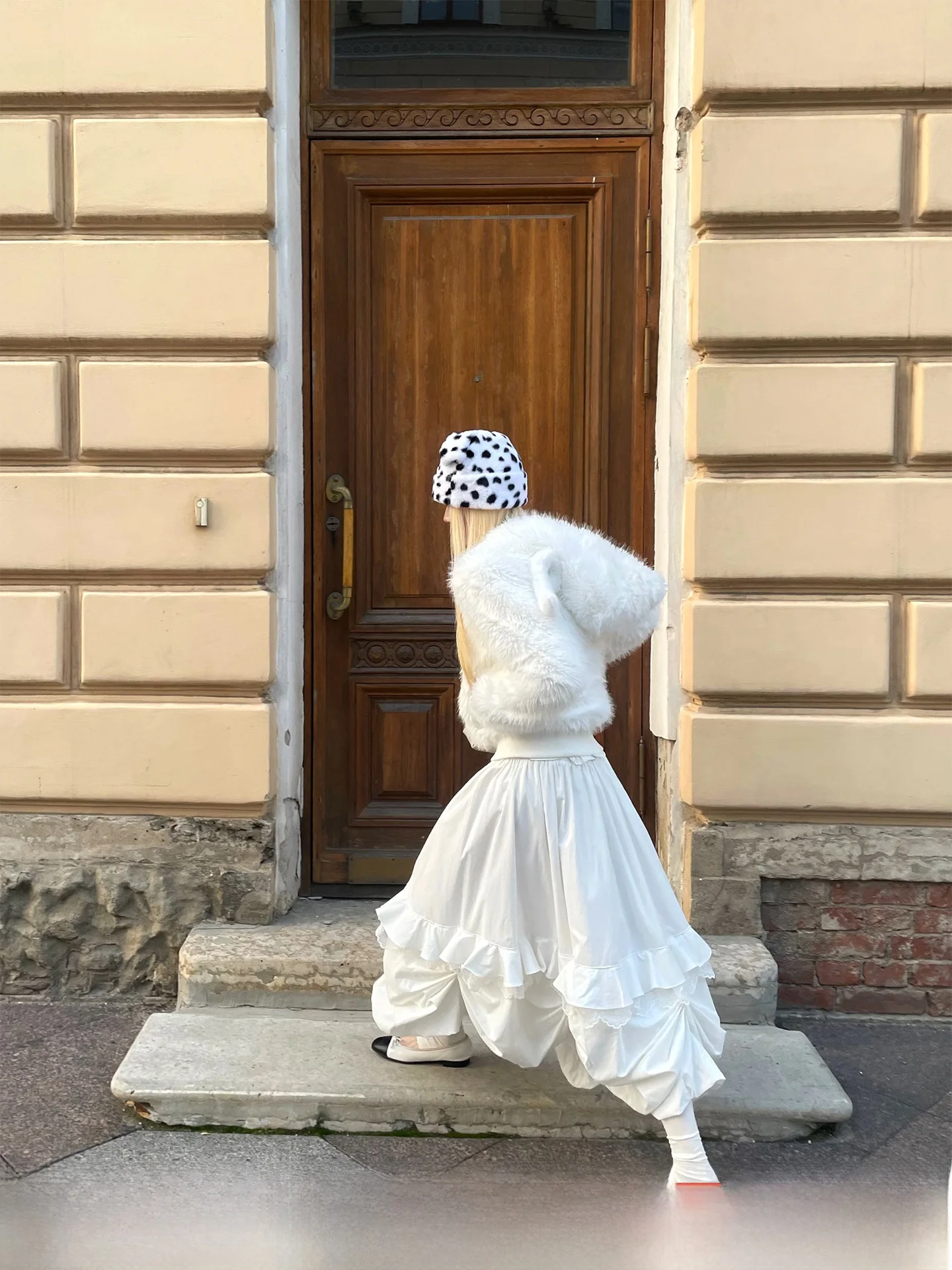 

Rase Le Sol Frosted Whispers Long Lace Trim Puffy Skirt f-length Princ Sle Cotton Blend Gored A-Line Skirt