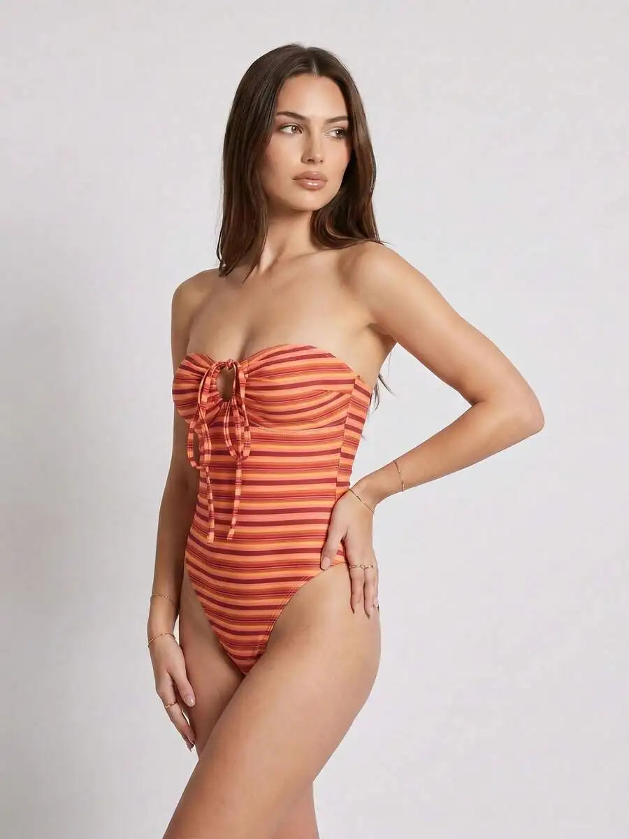 Women Strapless Monokini Slim Fit Swimwear