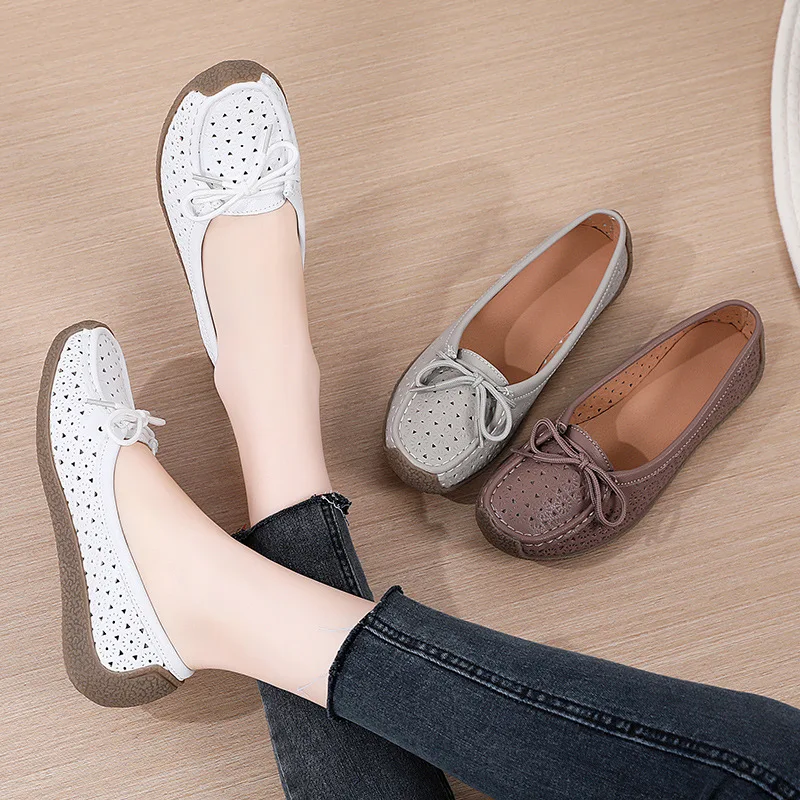 Summer Hollow-out Women's Leather Lazy Shoes Flat Casual Breathable Middle-aged and Elderly Moms Shoes