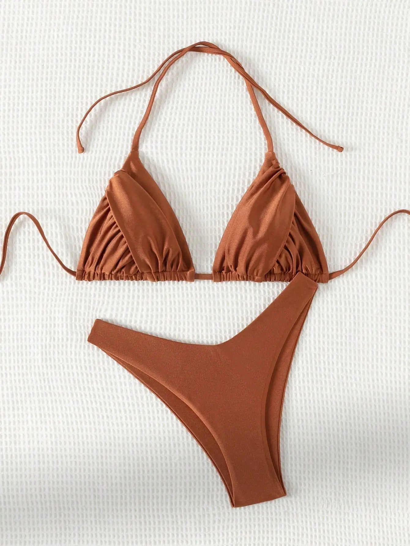 ソリッドカラーコーヒー2ピース水着 レディース 2025新作 プリーツトライアングルホルターバックレスビキニセット 水着 ビーチ水着