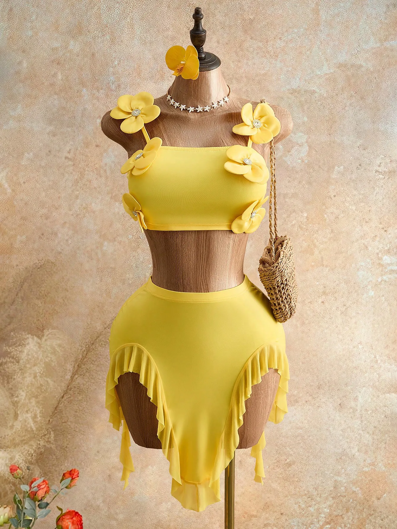 

STYLISH LADY Yellow Floral Applique Halter Bikini Top And Ruffled Skirt Outfits 2026 Summer Women Cover Up Two Piece Set