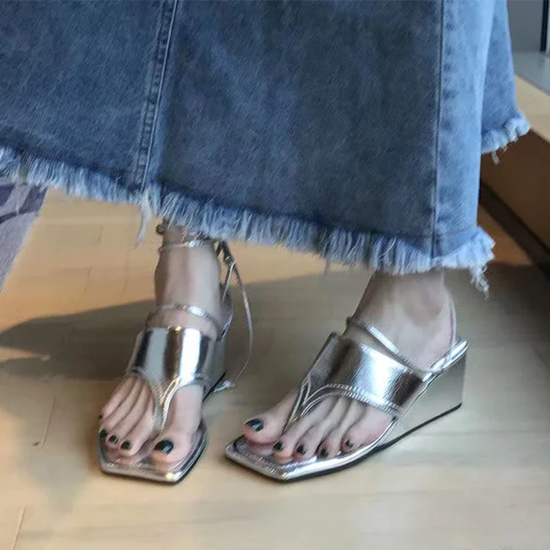 Chanclas de cuña para mujer, zapatos de tacón alto, sandalias de punta cuadrada, a la moda Zapatos de vestir, novedad de 2024