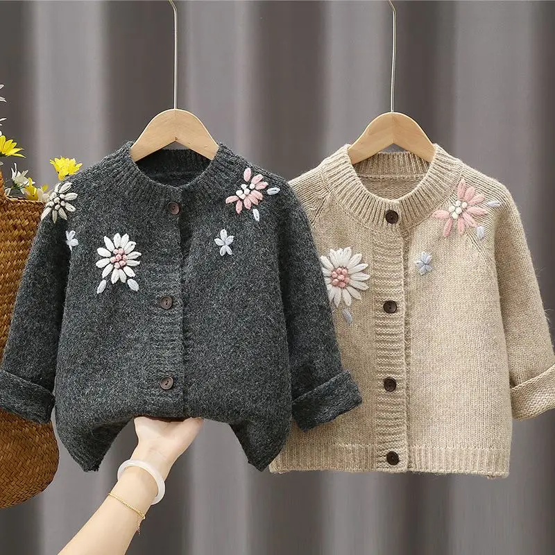 

Весенне-осенний универсальный кардиган с вышивкой цветов, вязаный жакет для девочек 2-8 лет
