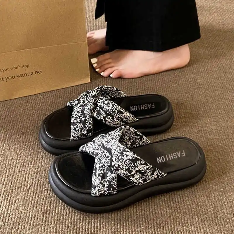 

Backless Sling Back White Boot Women Slippers Designer Flip Flops Shoes Brand Women Sandals Sneakers Sports High-quality