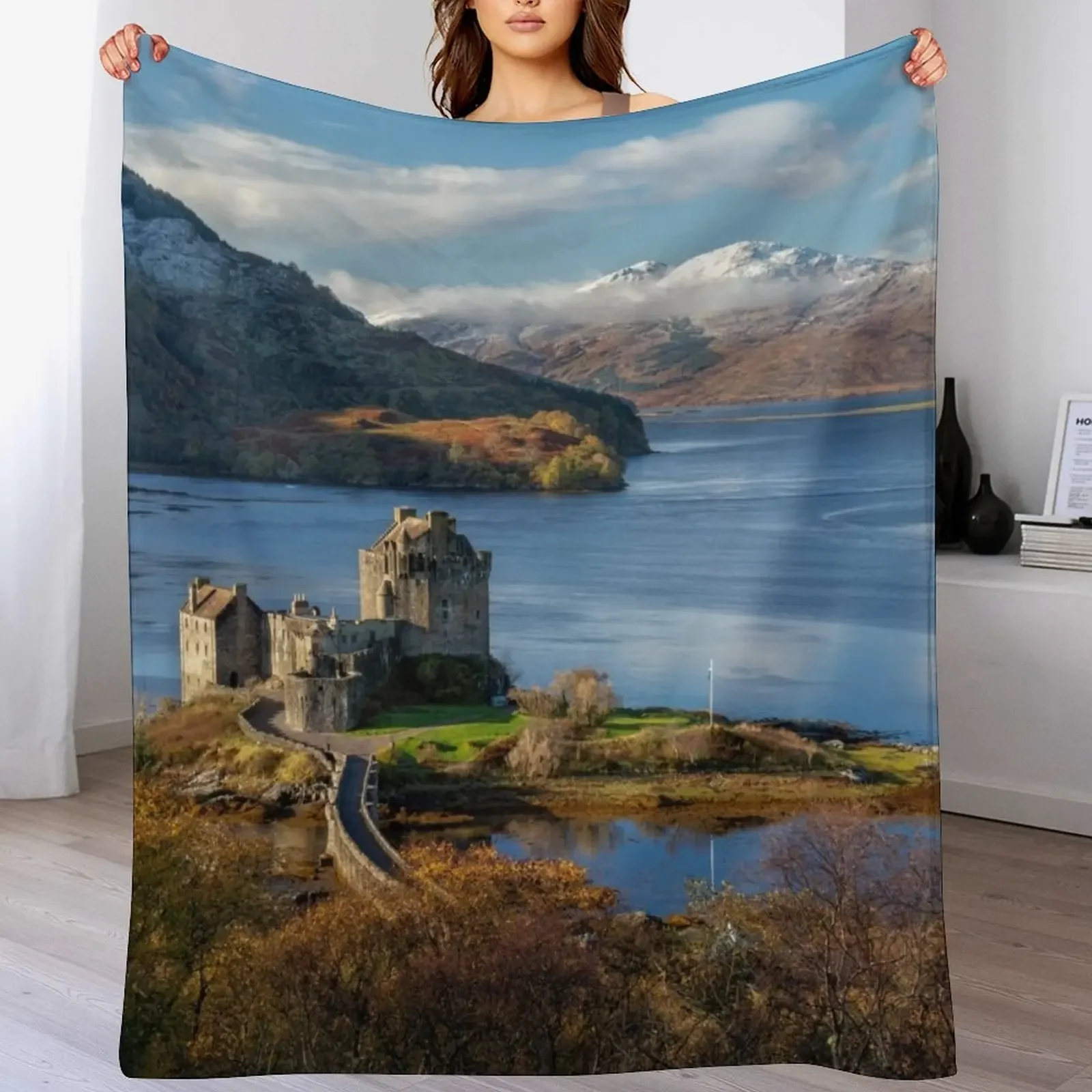

Isle of Skye and Eilean Donan Castle in Autumn. Scotland Throw Blanket Cozy Light Blanket for Travel Camping Picnic